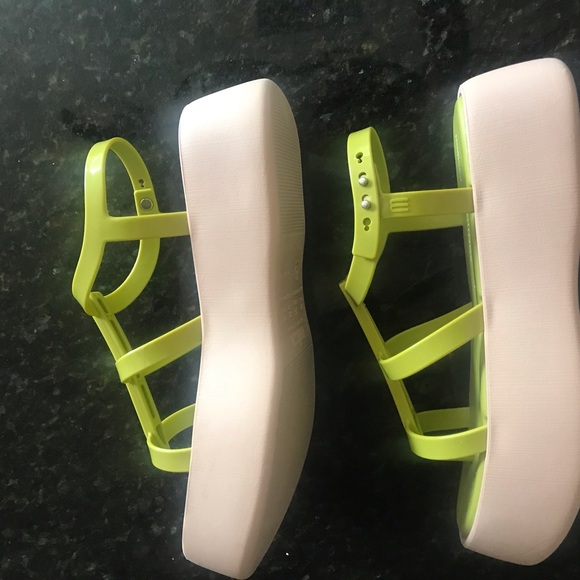 ❤️Melissa Platform sandal- size 7❤️- (#55) - Picture 8 of 10